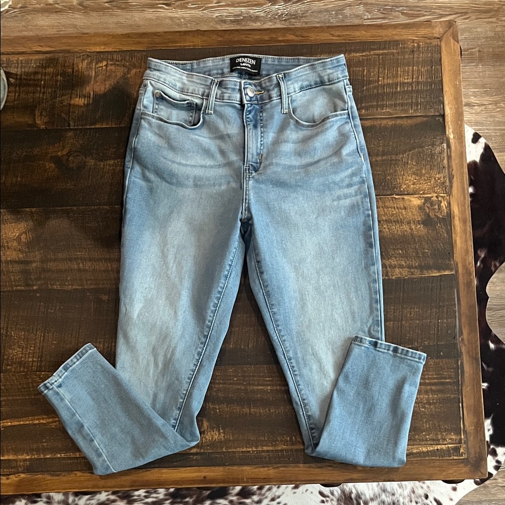 Denizen from Levi's Sky Blue High Rise Women's Jeans
